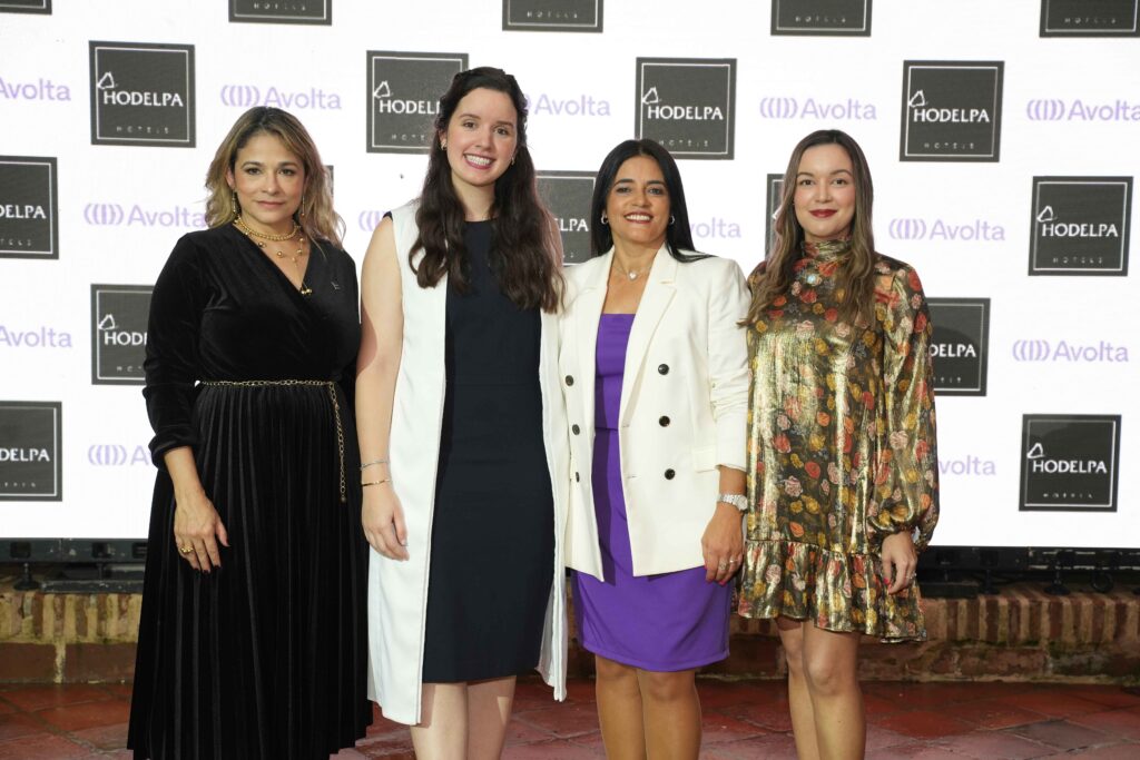 Meicy Diaz, Jessica Aja, Delvair Amarilla y Layla de la Cruz (1)