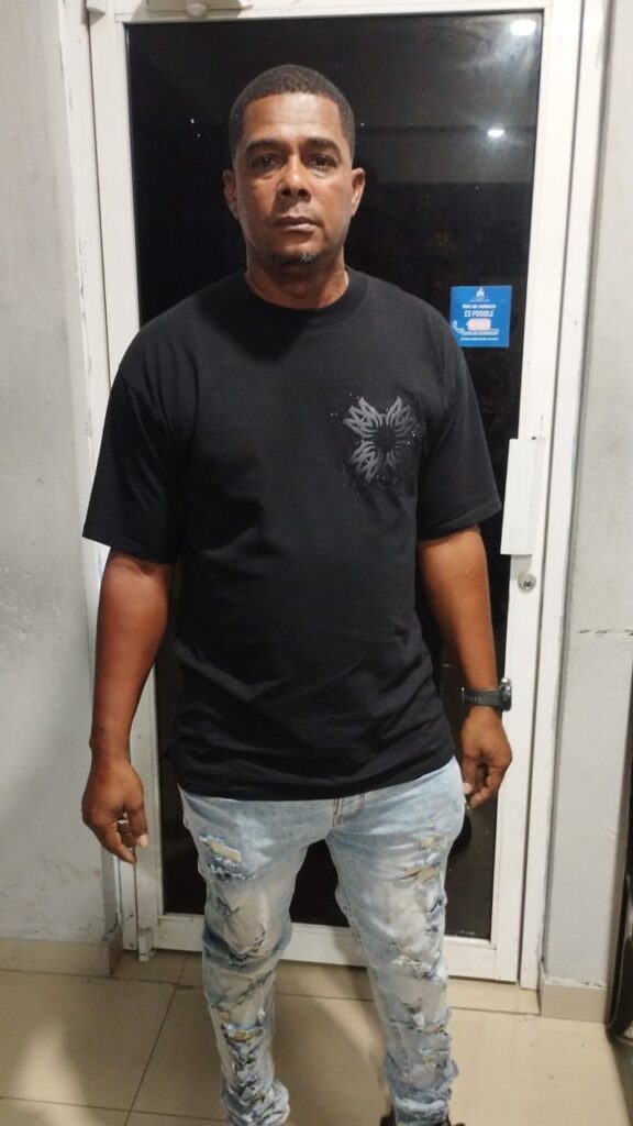 Apresan en flagrante delito a hombre por conexión ilegal en Higüey