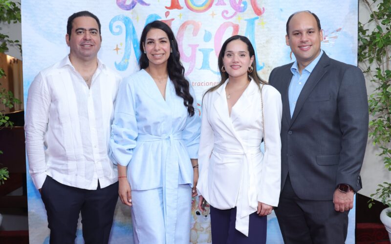 Foto principal - Luis Saladín, Yiselis Portes, Indira Toribio, Víctor Peña