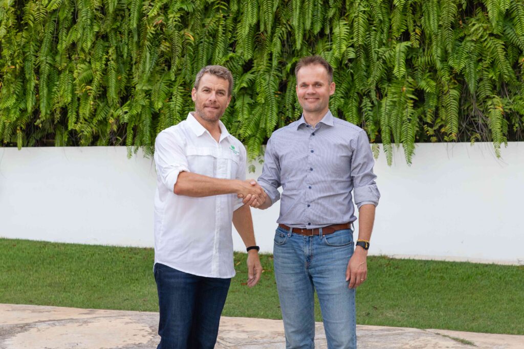 Fundación Puntacana y Origin by Ocean se asocian para desarrollar una cadena de suministro sostenible de sargazo en República Dominicana
