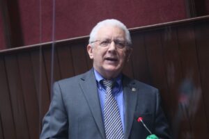 Exdiputado del PRM responde a sus compañeros: “Omar es el candidato más peligroso de la oposición”