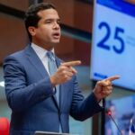 Senadores respaldan propuesta de Omar Fernández para eliminar impuestos a salarios menores de RD$52,000