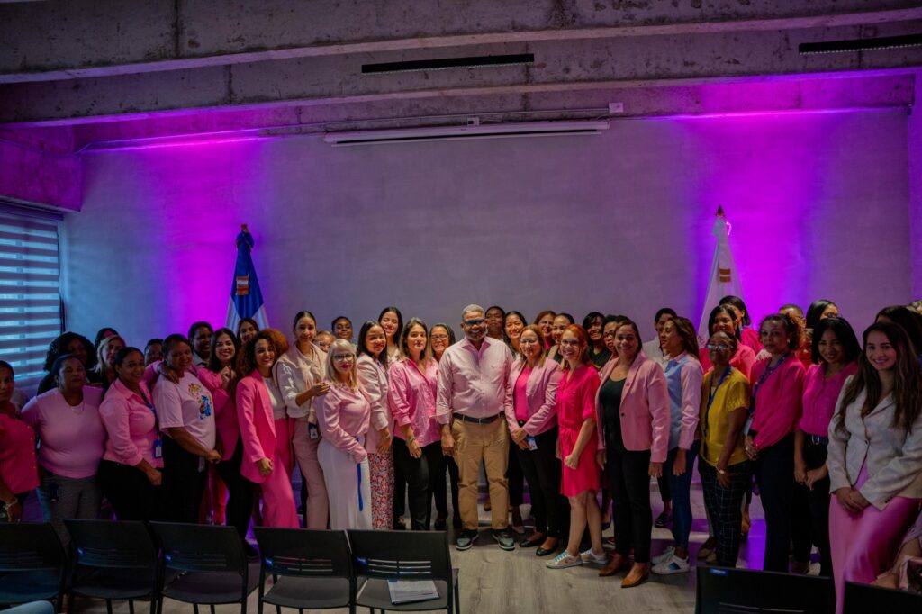 Propeep imparte charla de concientización y prevención del Cáncer de Mama a sus colaboradoras