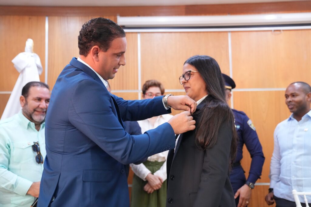 INABIE juramenta a Indhira Ovalles como nueva encargada regional en La Vega