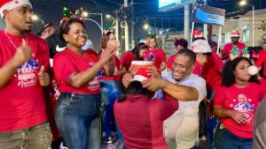 Diputado Félix Encarnación da inicio oficial a “Las Mañanitas Navideñas” en Santo Domingo Oeste