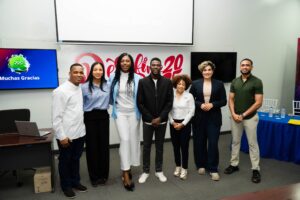 Atletas olímpicos imparten charla “Activa tu Espíritu Olímpico” a estudiantes del ITLA