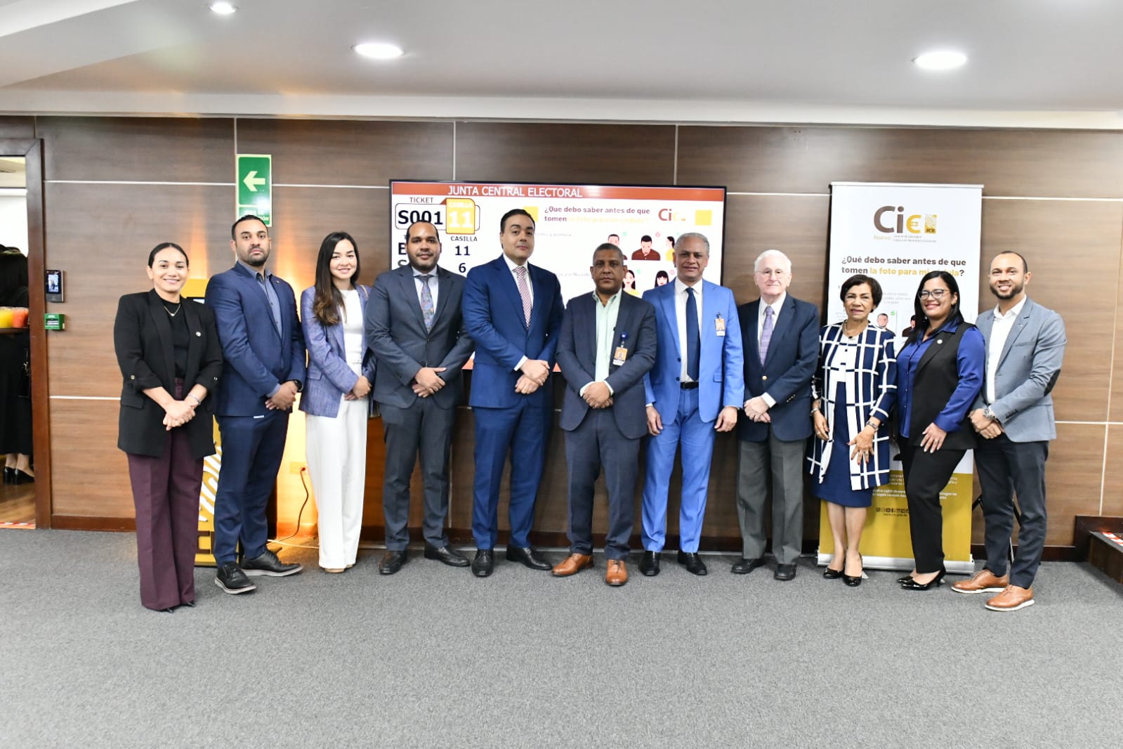 JCE presenta al sector financiero las innovaciones tecnológicas de la nueva cédula de identidad