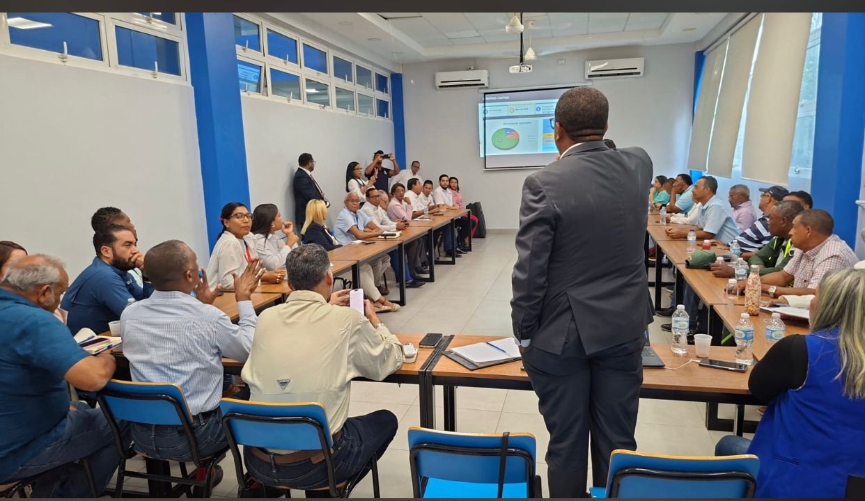 Edeeste presenta en Higüey plan de mejoras para fortalecer el servicio eléctrico en La Altagracia