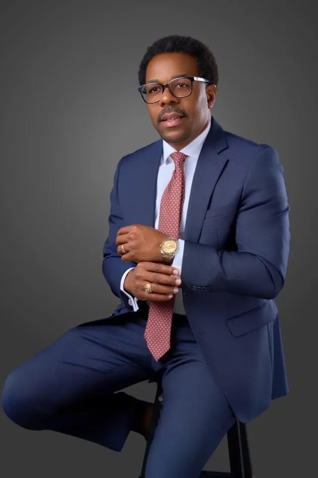 Rafael Linares inicia proceso de recolección de firmas para movimiento político