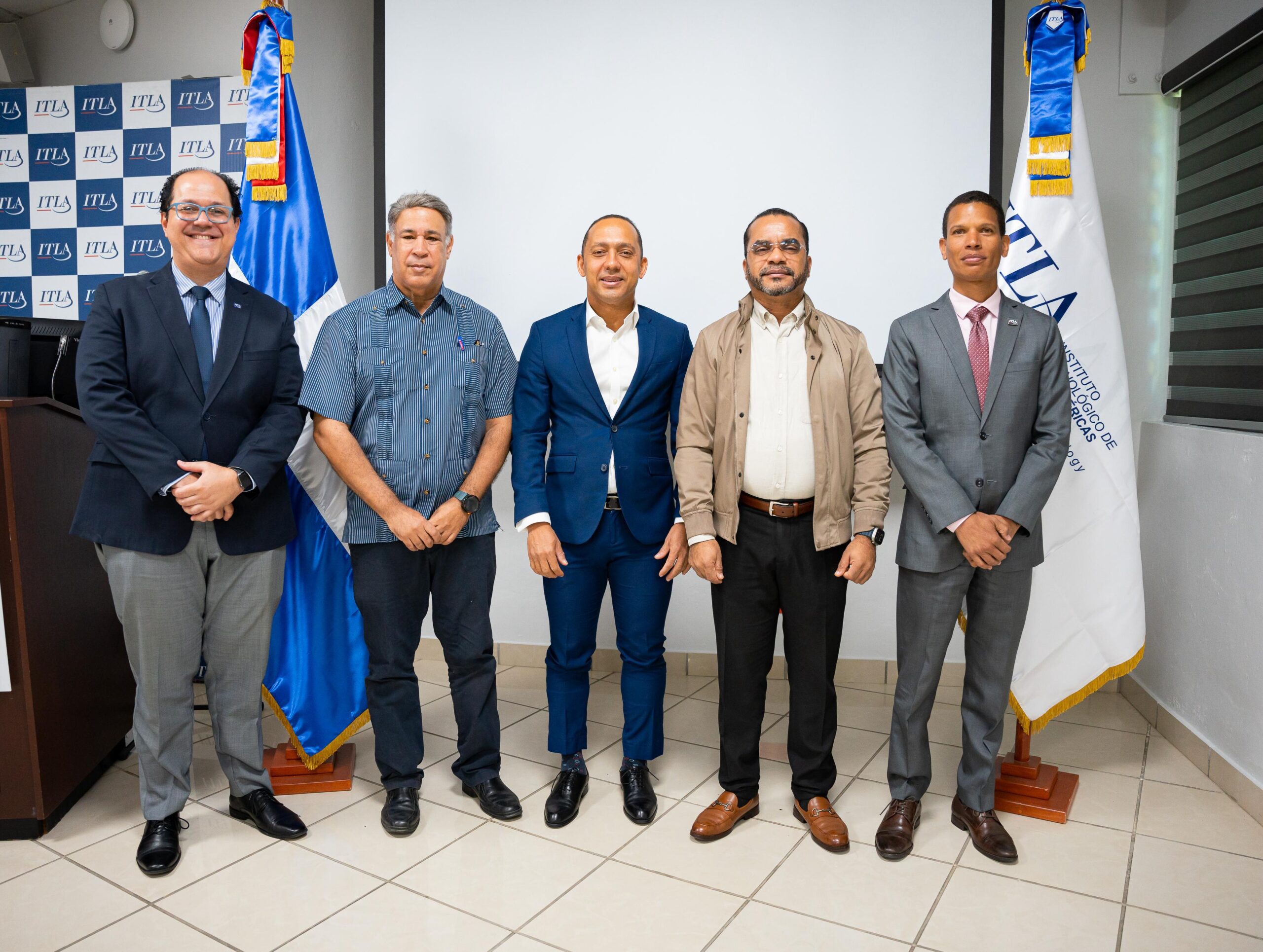 ITLA y Microsoft consolidan alianza estratégica para impulsar formación en inteligencia artificial y tecnologías emergentes en República Dominicana