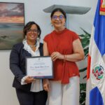 La excelencia médica dominicana brilla en Europa: Embajada de la República Dominicana en Alemania reconoce a la Dra. Sibella Pérez Zaten por su trayectoria y liderazgo en el sector salud
